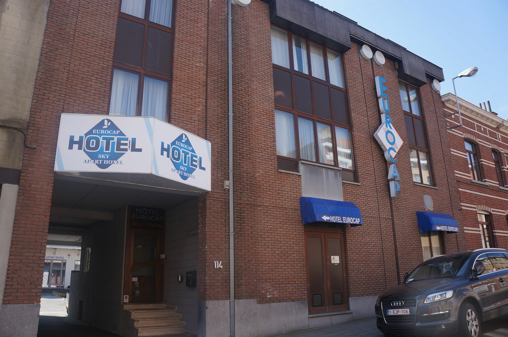 Sky Apart Hotel - Hotel Eurocap Jette Екстериор снимка