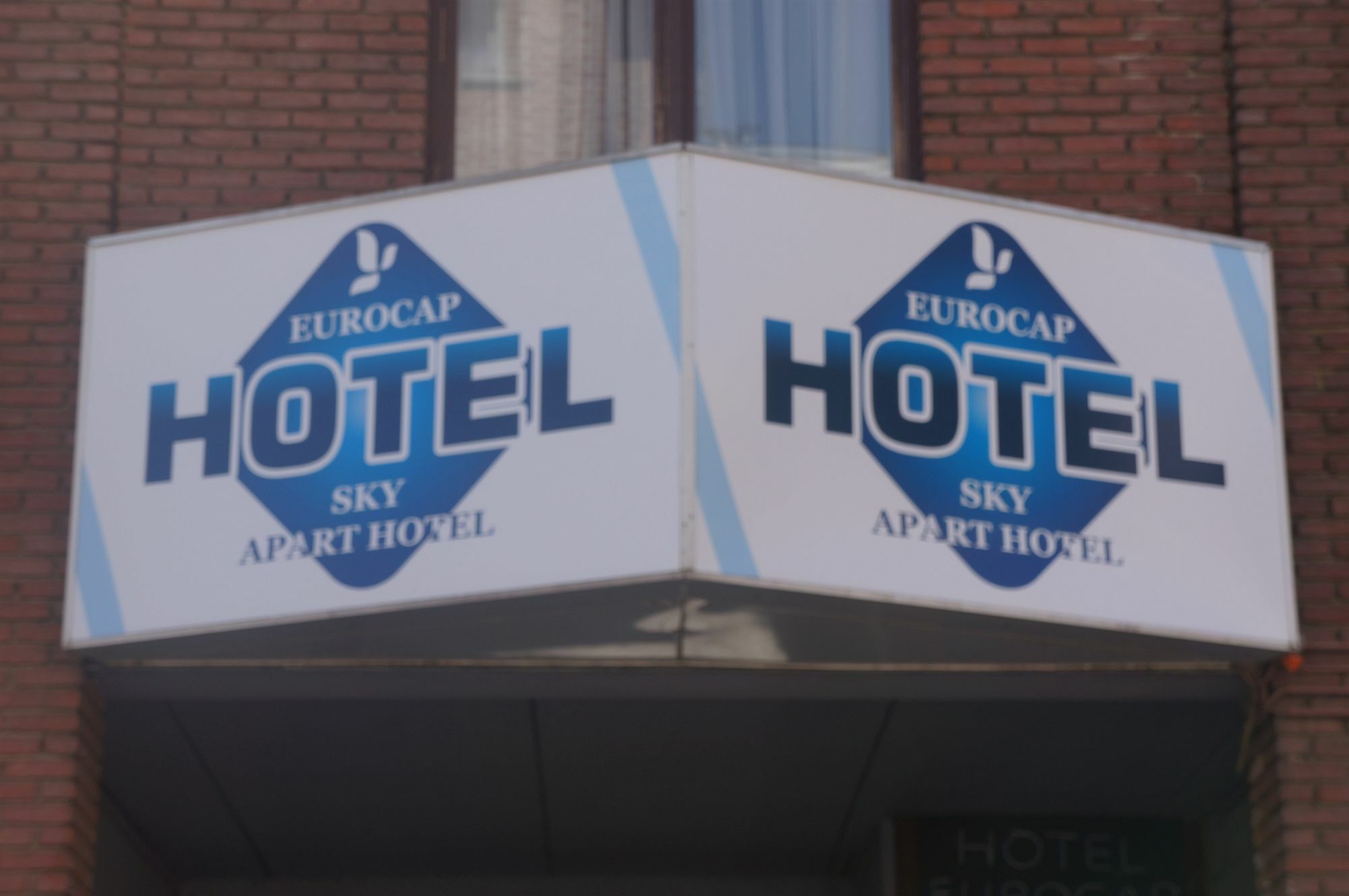 Sky Apart Hotel - Hotel Eurocap Jette Екстериор снимка